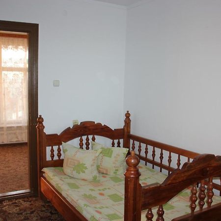 Hotel - Restaurant "Lion'S Heart" Velyka Omelyana Exterior photo